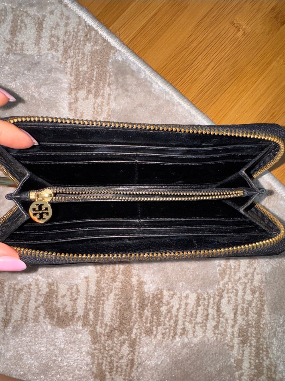 Tory Burch Black Patent Wallet - Picture 3 of 3